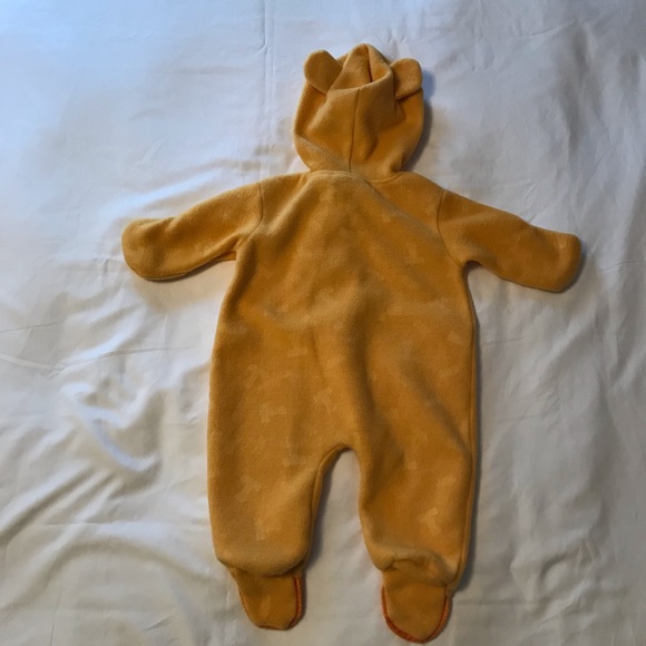 Tigger yellow winter onesie 0-3 months - Picture 2 of 3